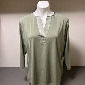 Banana Republic Green 3/4 Sleeve Blouse with Mandarin Collar